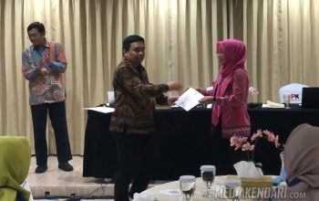 Pemkot Kendari Terima Penghargaan MCP Nomor 1 di Sulawesi dari KPK RI