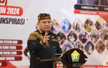 Pj Gubernur Andap Budhi Revianto Buka LKS dan Launching Seragam Karya Siswa SMK/SLB Se Sultra
