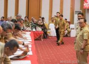 Optimalisasi PAD, Pj Gubernur Sultra Tandatangani Kesepakatan Bersama dengan Bupati/Walikota Se Sultra