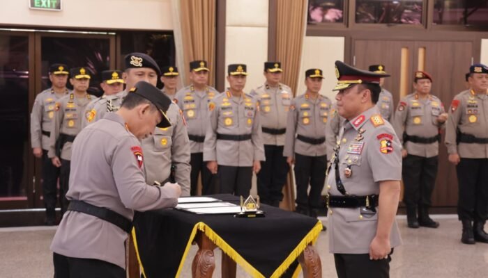 Komjen Dedi Prasetyo Jadi Wakapolri: Dari Penulis Buku Rekor MURI hingga Pimpinan Polri