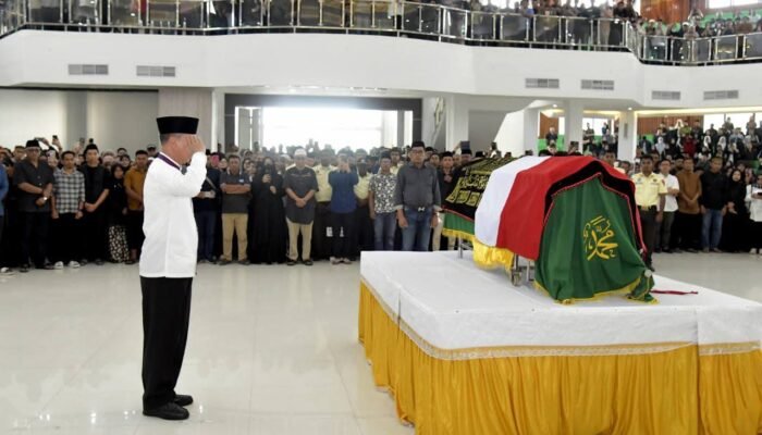 Haru Menyelimuti Auditorium UHO, Gubernur Sultra Sampaikan Bela Sungkawa