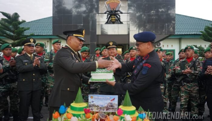 Brimob Polda Sultra Beri Kejutan di HUT ke-80 TNI di Batalyon 725 Woroagi