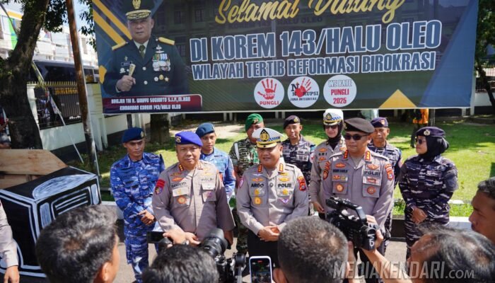 Dirlantas Polda Sultra Hadiri Kegiatan Surprise HUT TNI Ke 80 di Mako Korem HO