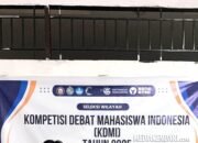 Delegasi UHO Tembus 30 Besar Nasional Kompetisi Debat Mahasiswa Indonesia 2025