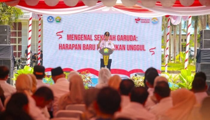 Sekolah Unggul Garuda Resmi Dikenalkan di Sultra, Gubernur: Pendidikan Ubah Jalan Hidup Kita