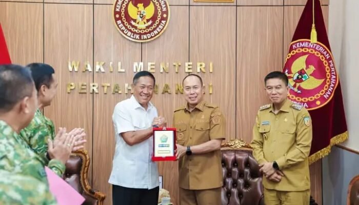 Bersama Kemhan, Sultra Siap Jadi Garda Tengah Pertahanan Indonesia