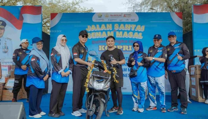 Dukung ASN, Bank Sultra Persembahkan Hadiah Motor di Jalan Santai HUT KORPRI ke-54