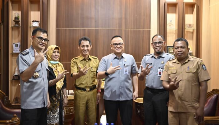 Perkuat Transformasi Hukum, Kakanwil Kemenkum Sultra dan Bupati Wakatobi Sepakat Genjot Layanan Publik