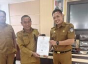 Dorong Profesionalisme Aparatur, Sekretariat DPRD Kendari Bagikan SK P3K Paruh Waktu