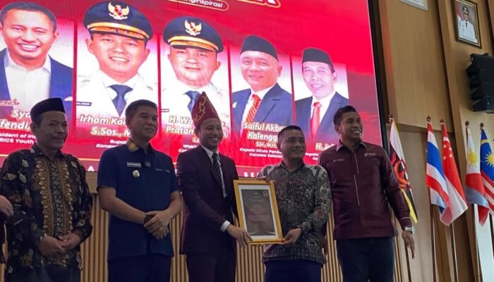 Ratusan Guru di Konsel Ikuti Seminar Nasional Great Teacher