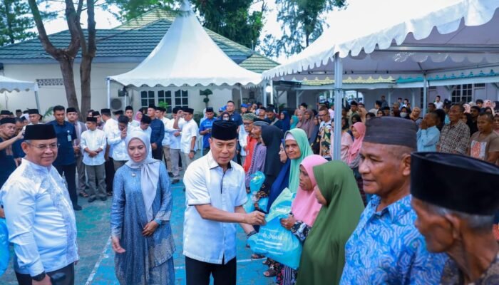 Safari Ramadan di Bombana, Wagub Sultra Tekankan Nilai Takwa dan Kepedulian Sosial