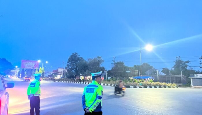 Patroli Subuh Ditlantas Polda Sultra di Kendari, Pengendara Diedukasi dan Pelanggaran Ditegur