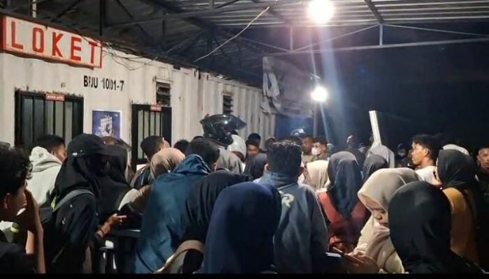 “Penumpang Sudah Beli Tiket Gagal Naik Kapal Malam di Pelabuhan Kendari