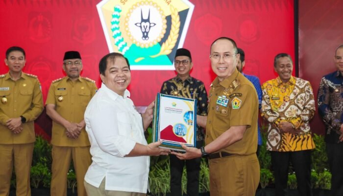 Gubernur Sultra Serahkan LKPD 2025 ke BPK, Optimistis Pertahankan Opini WTP