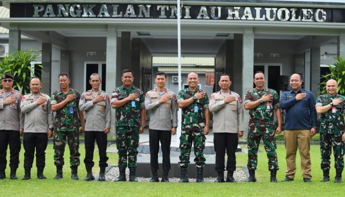 Silaturahmi ke Lanud Halu Oleo, Polda Sultra Perkuat Soliditas