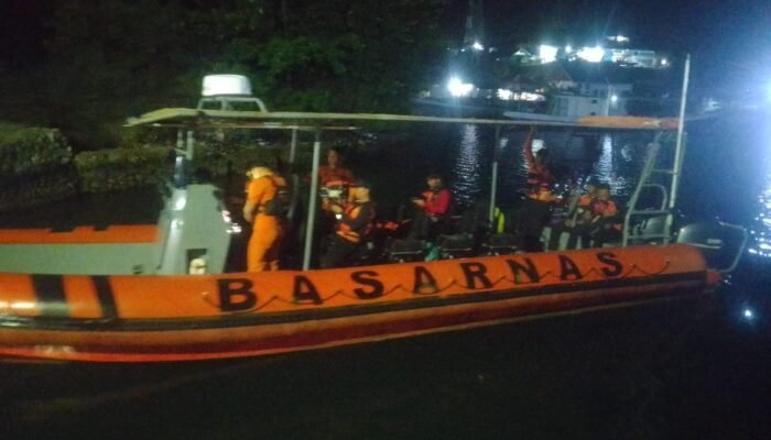 Kapal Bermuatan Tiga Penumpang Alami Mati Mesin di Perairan Desa Kokapi, Tim SAR Kendari Dikerahkan