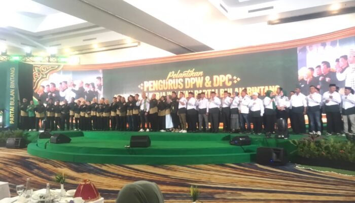 Yuri Kemal Lantik Bupati Ikbar Ketua DPW PBB Sultra, Tegaskan: Ruksamin Putra Terbaik Sultra Layak Masuk Kabinet Prabowo