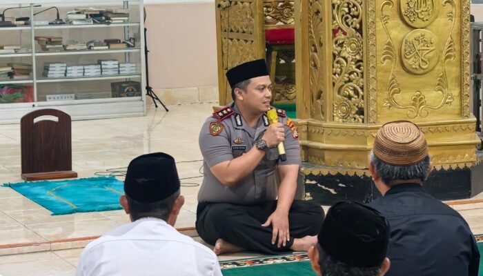 Subuh Berkah di Laeya: Kapolres Konsel Safari Subuh Keliling, Ajak Warga Jauhi Narkoba dan Judol