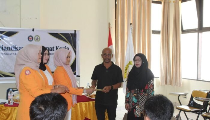 Bengkel Seni FISIP UHO Bangkit! Resmi Lantik 73 Anggota Baru di 5 Divisi, Siap Guncang Panggung Seni Kampus
