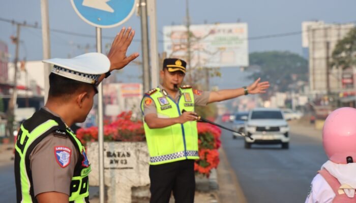 Gatur Lalin Kapolres Konawe, Pastikan Keselamatan Anak Sekolah dan Masyarakat