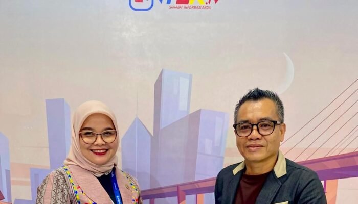 Tingkatkan Akses Keadilan, PERADI Profesional Sultra Berkomitmen Dampingi Masyarakat Kecil -Lawyer Perempuan Dr. Hijriani dapat Penghargaan MEK TV